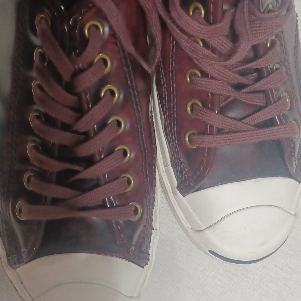 Converse Jack Purcell size 8 Burgundy